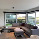 Lejlighed In With Pool Access *
