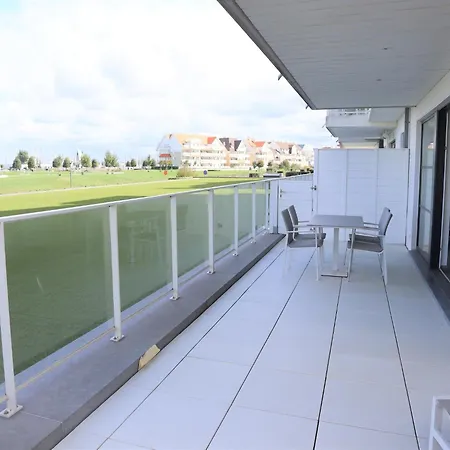 In With Pool Access Nieuwpoort