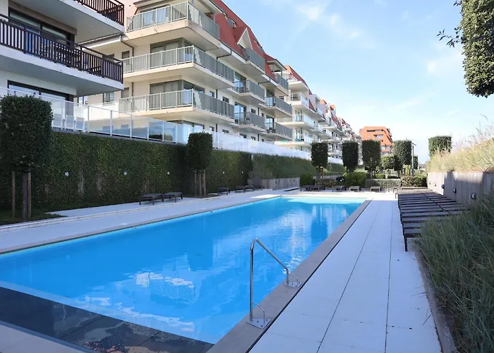 In With Pool Access Apartment