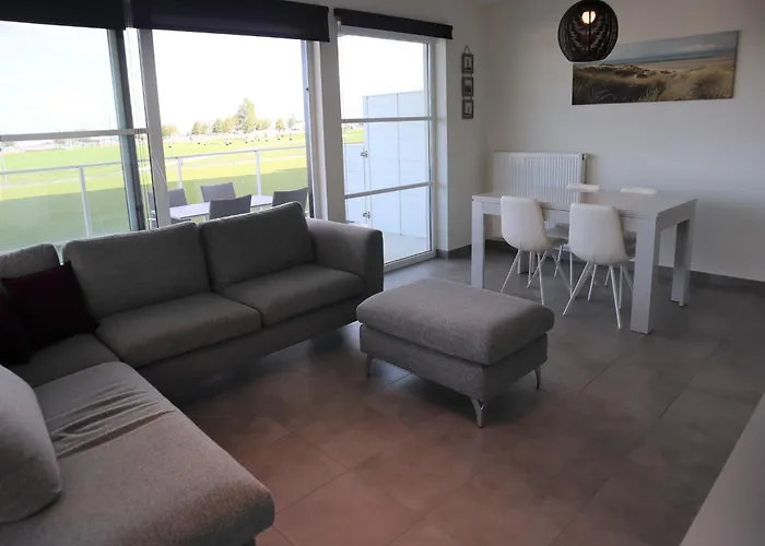 In With Pool Access *