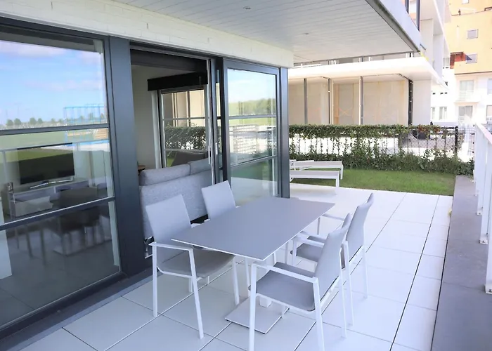 Apartment In With Pool Access Nieuwpoort